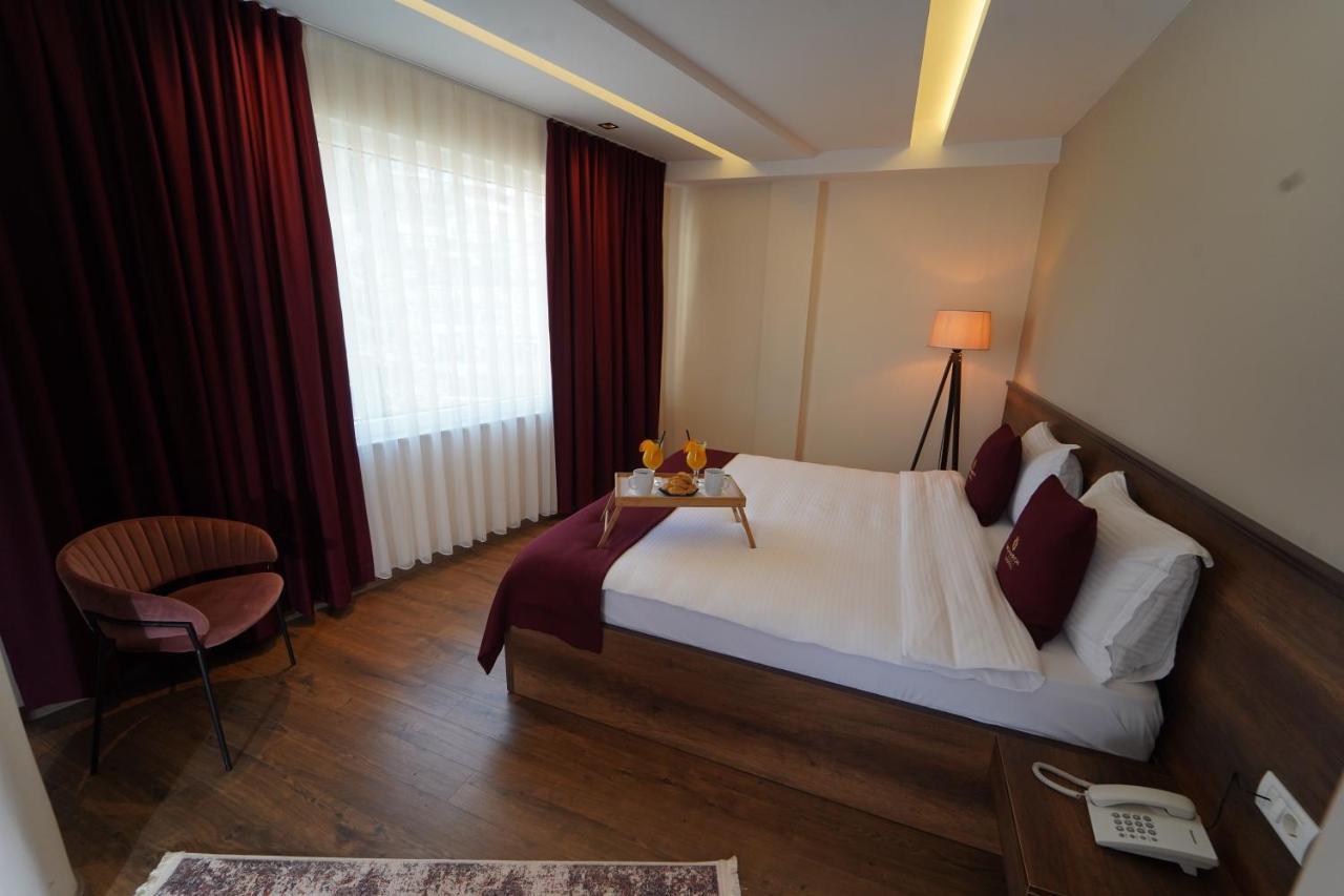Monarch Hotel Prizren Kültér fotó