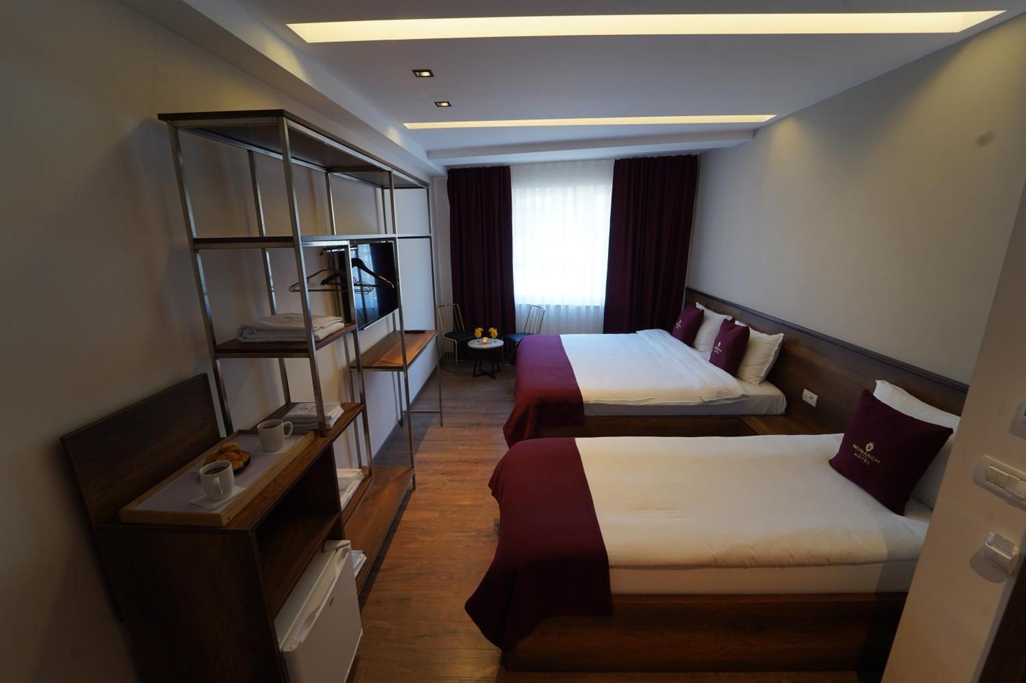 Monarch Hotel Prizren Kültér fotó