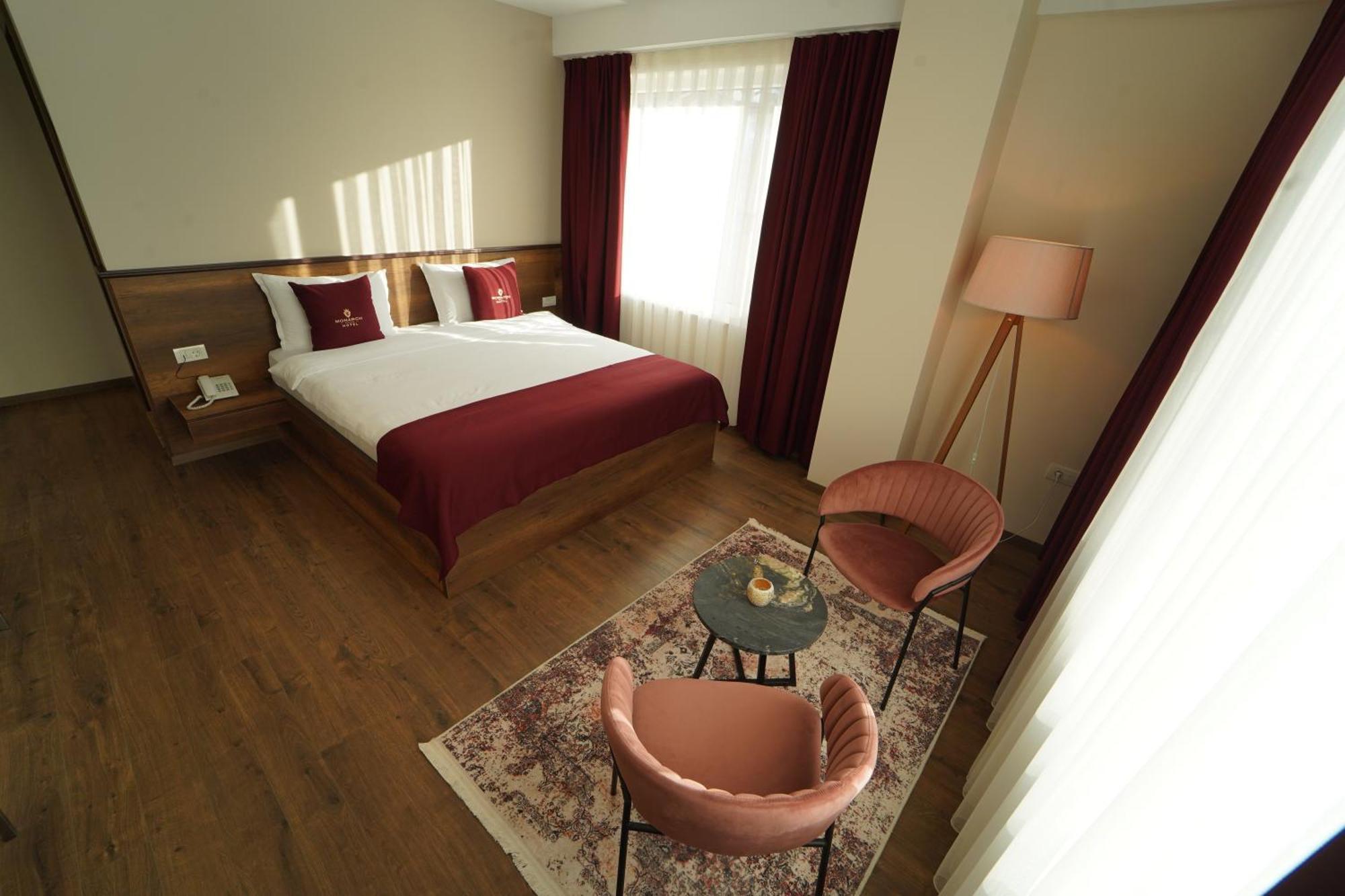 Monarch Hotel Prizren Kültér fotó